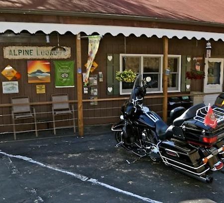 Alpine Inn Little Switzerland Dış mekan fotoğraf