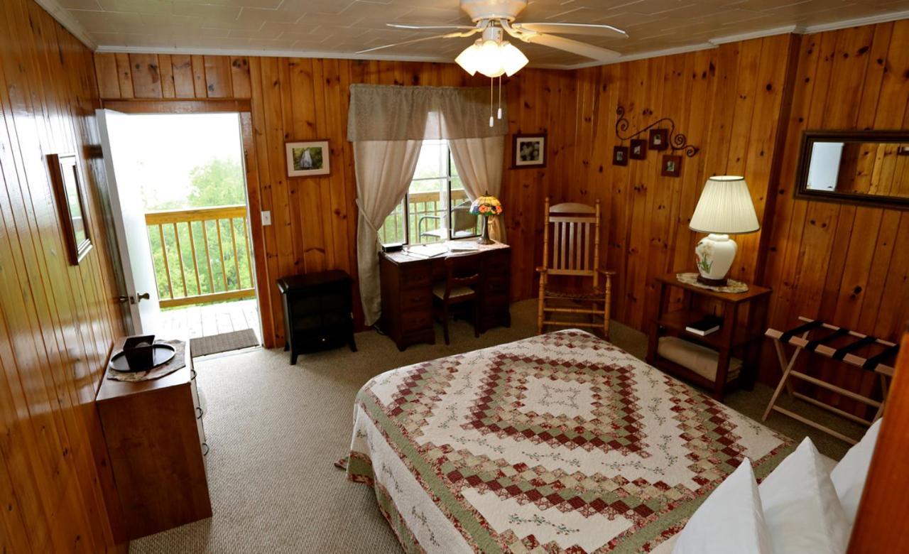 Alpine Inn Little Switzerland Dış mekan fotoğraf