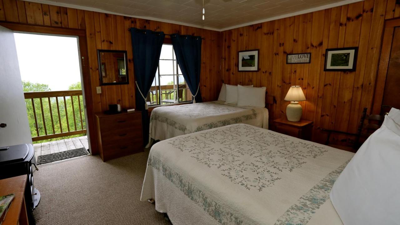 Alpine Inn Little Switzerland Dış mekan fotoğraf