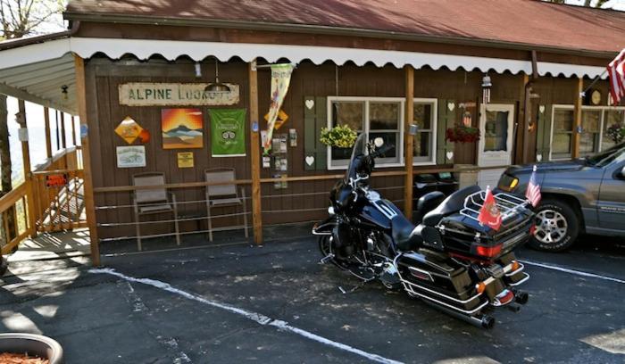 Alpine Inn Little Switzerland Dış mekan fotoğraf
