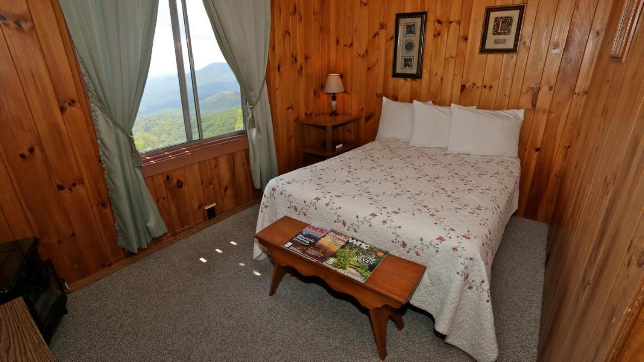 Alpine Inn Little Switzerland Dış mekan fotoğraf