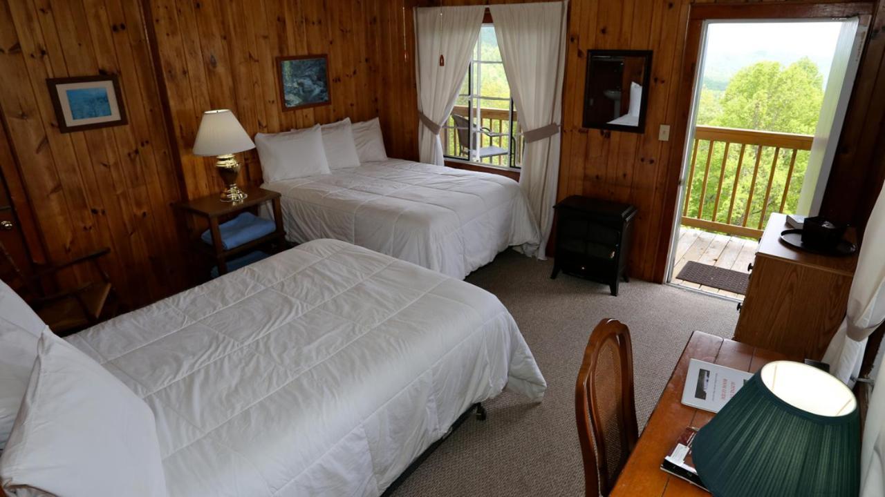 Alpine Inn Little Switzerland Dış mekan fotoğraf