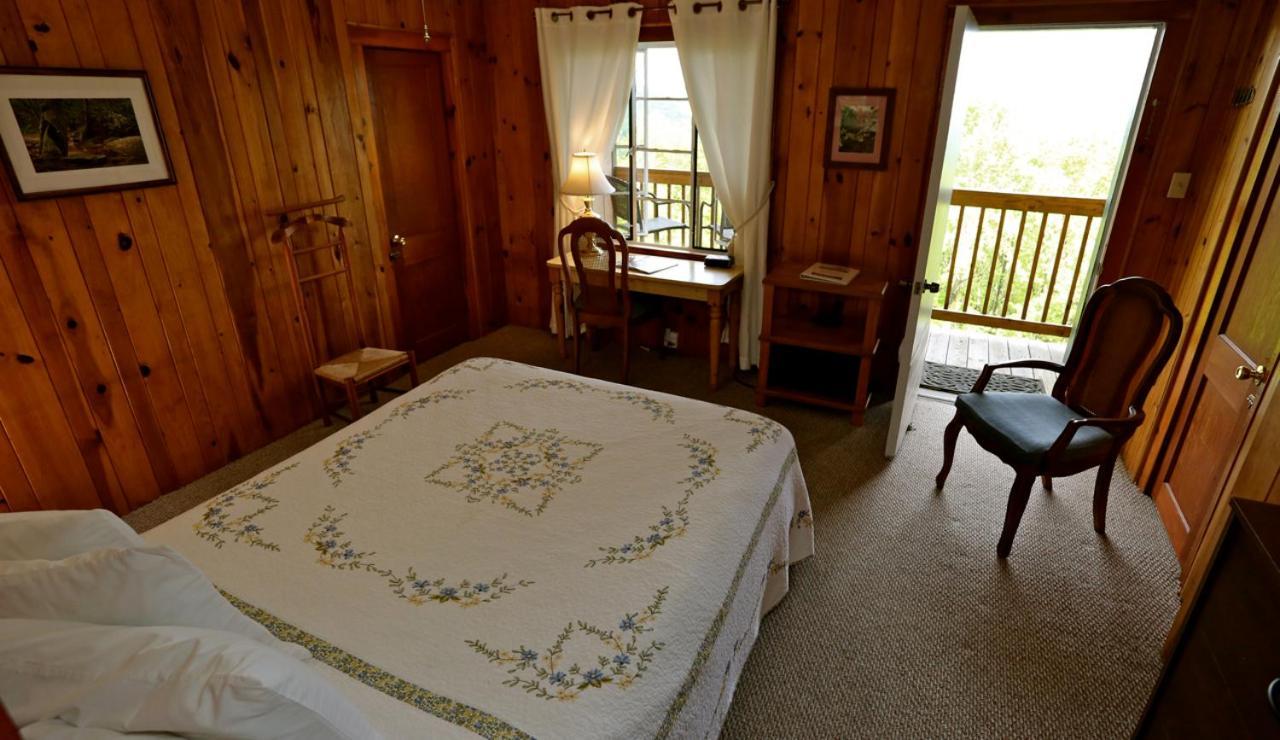 Alpine Inn Little Switzerland Dış mekan fotoğraf